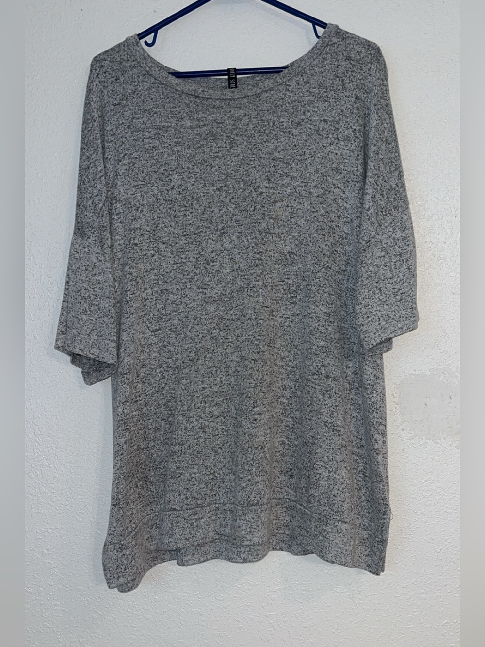 Women's Gray Lightweight Knit Top - Comfort Fit